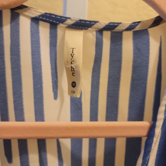 Striped Tie Front Top - Picture 4 of 5